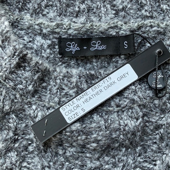 Women’s knit sweater - Picture 3 of 4